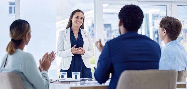 Quelle stratégie adopter pour l'intégration d'employés multigénérationnels au sein d'une start-up tech ?